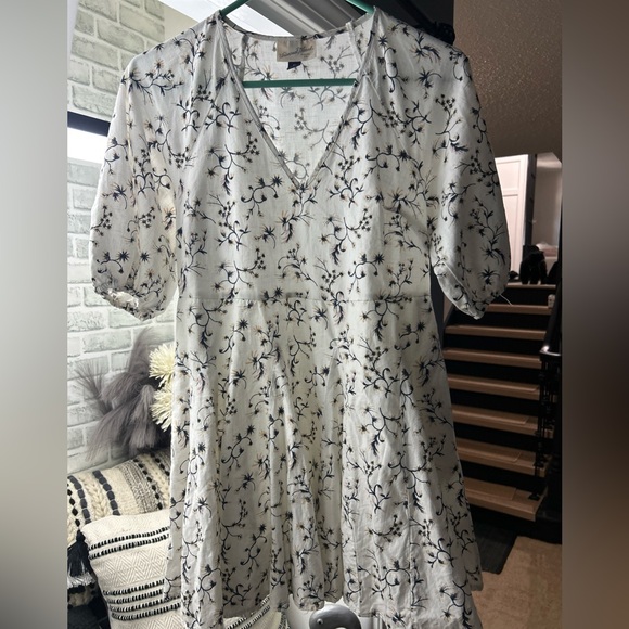 Universal Thread Floral Patterned Top - Picture 1 of 5